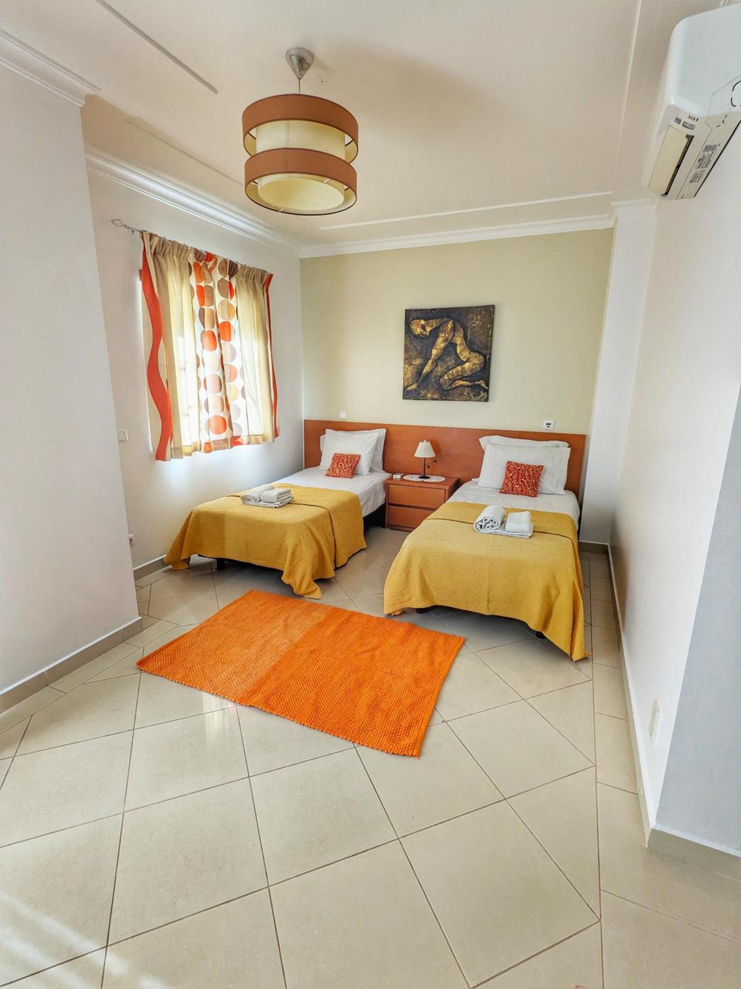 Farm Village- Townhouse 2 Mins From Old Town Albufeira Exterior foto